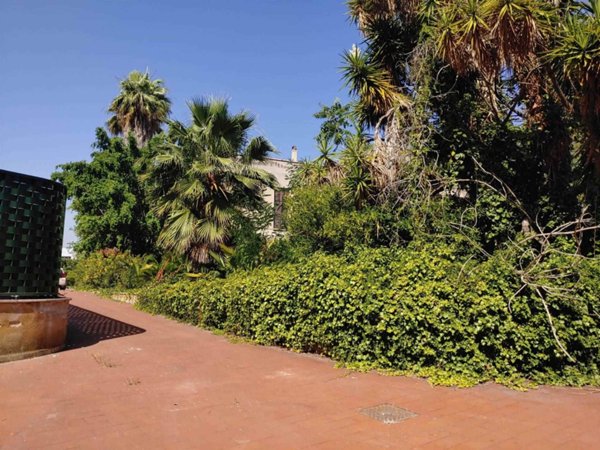 casa indipendente in vendita a Palermo in zona Villagrazia/Falsomiele
