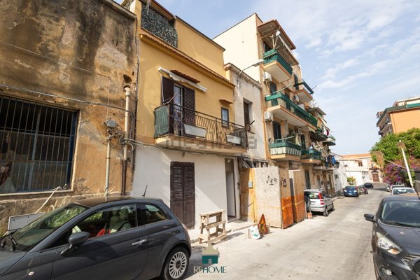 appartamento in vendita a Palermo in zona Arenella/Vergine Maria