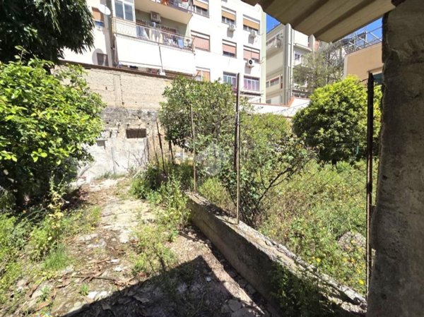 appartamento in vendita a Palermo in zona Zisa
