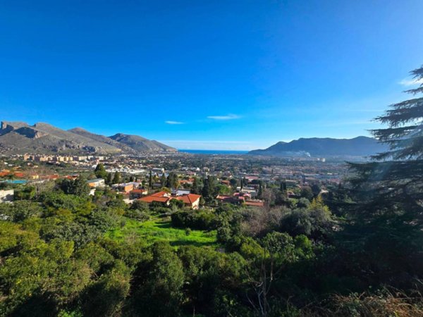 casa indipendente in vendita a Palermo in zona Tommaso Natale