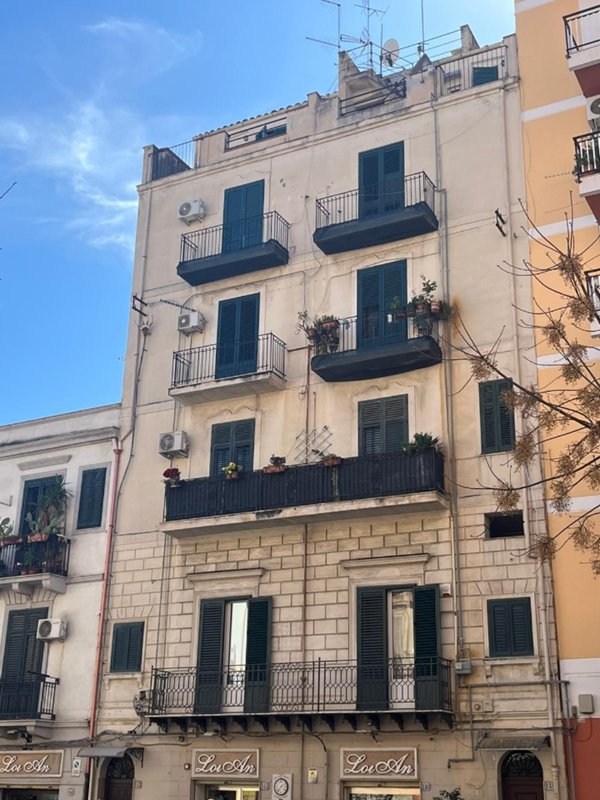 appartamento in vendita a Palermo in zona Mezzomonreale