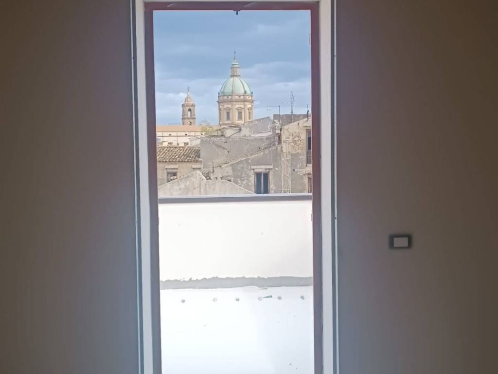 appartamento in vendita a Palermo in zona Centro storico
