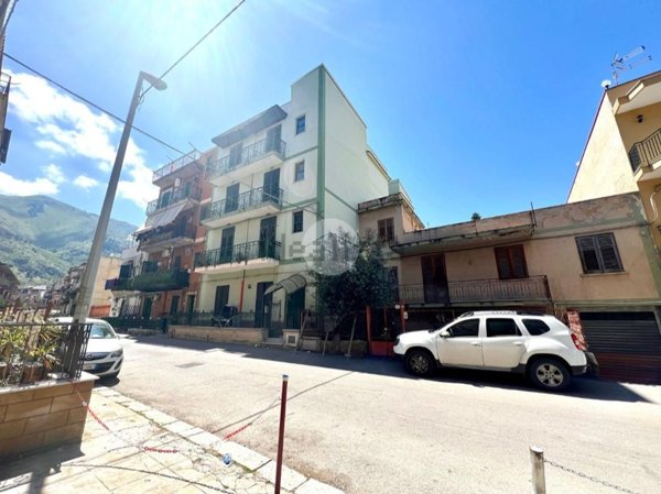 appartamento in vendita a Palermo in zona Chiavelli
