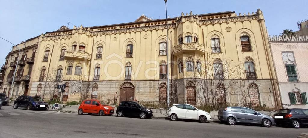 appartamento in vendita a Palermo in zona Zisa