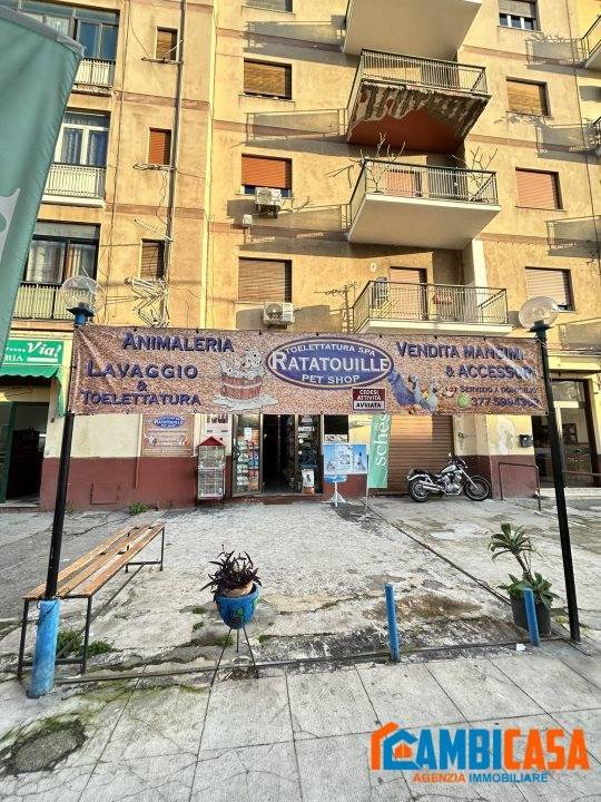 negozio in vendita a Palermo in zona Oreto