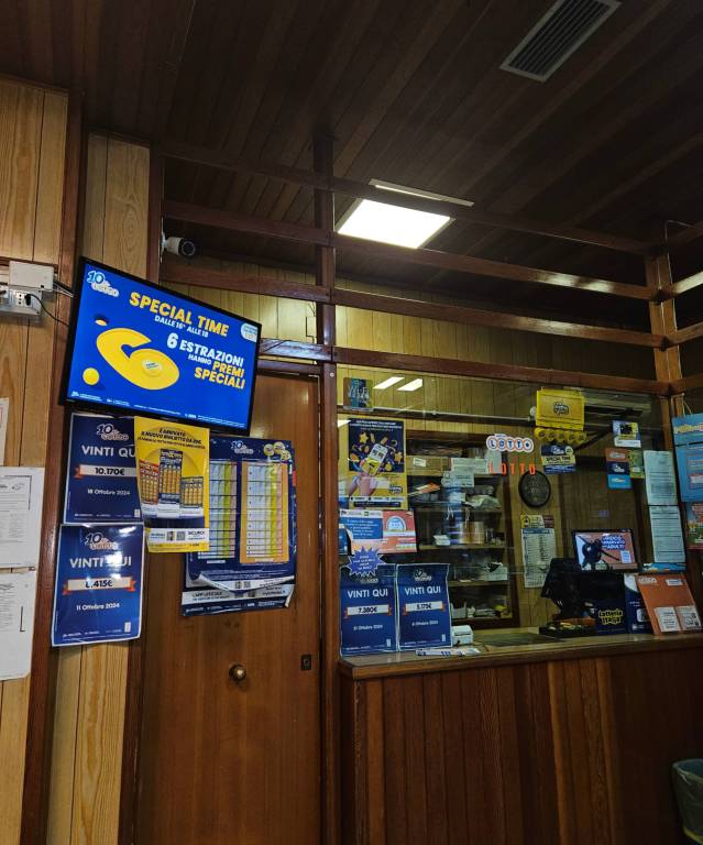negozio in vendita a Palermo in zona San Lorenzo