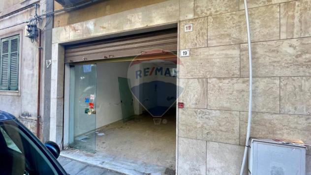 locale commerciale in vendita a Palermo in zona Noce