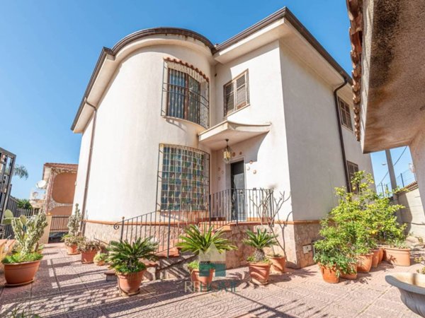 appartamento in vendita a Palermo in zona Villagrazia/Falsomiele