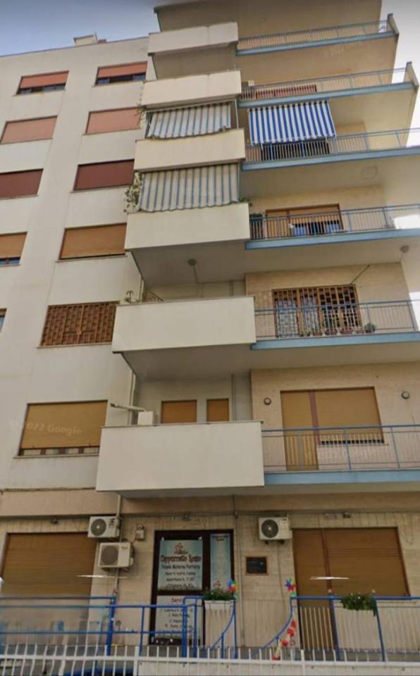 appartamento in vendita a Palermo in zona Libertà