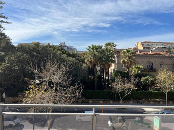 appartamento in vendita a Palermo in zona Libertà