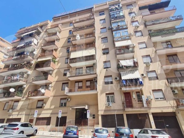 appartamento in vendita a Palermo in zona Montegrappa / Santa Rosalia