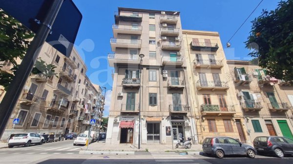 appartamento in vendita a Palermo in zona Montegrappa / Santa Rosalia