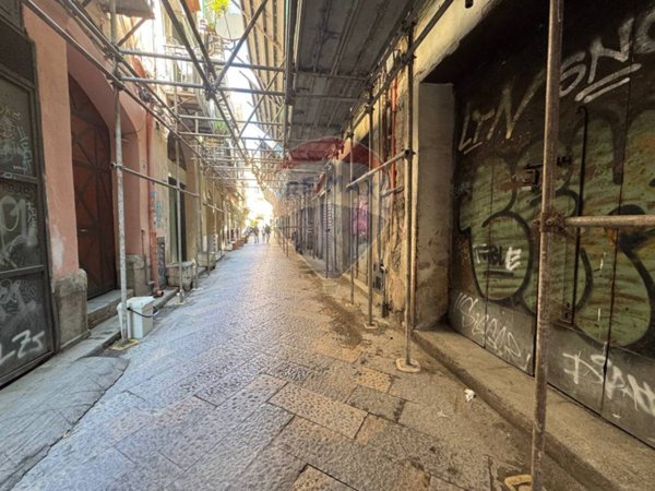 negozio in vendita a Palermo in zona Centro storico
