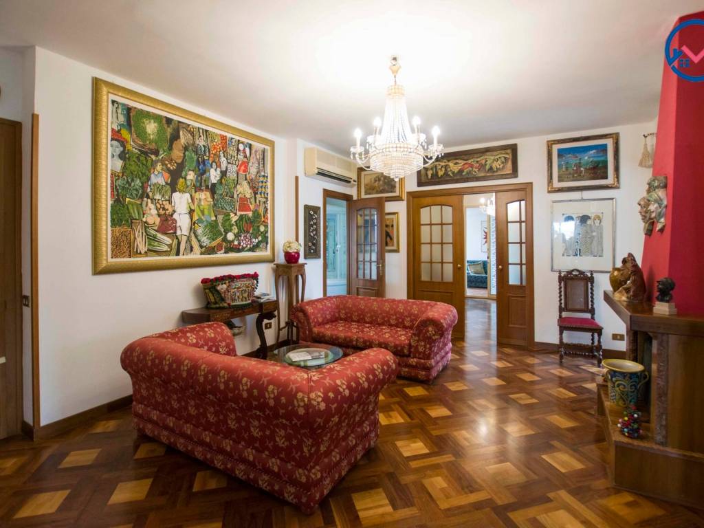 appartamento in vendita a Palermo in zona San Lorenzo
