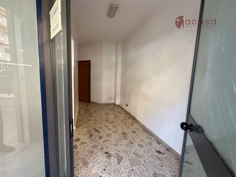 locale commerciale in vendita a Palermo