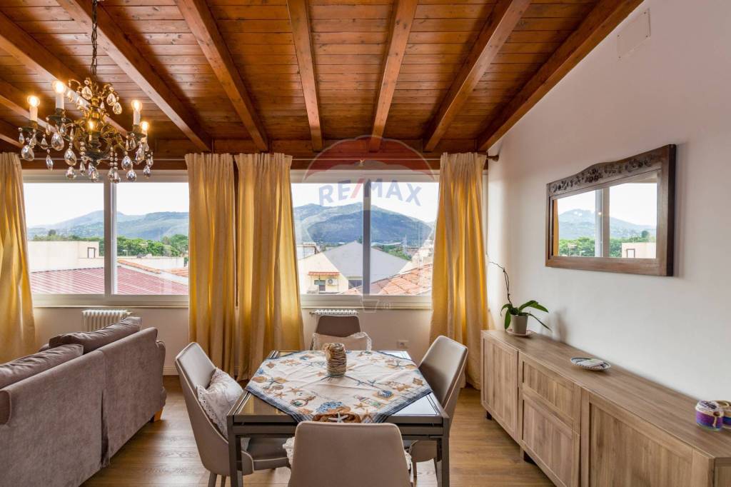 appartamento in vendita a Palermo in zona Mondello