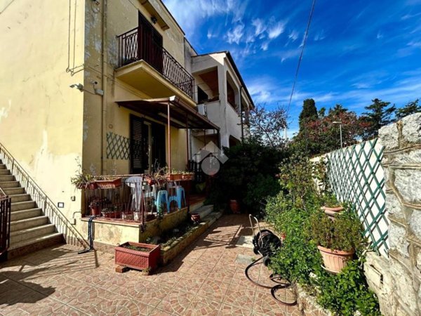 appartamento in vendita a Palermo in zona Mondello