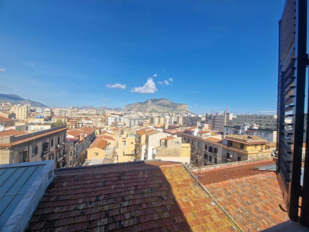 appartamento in vendita a Palermo in zona Centro storico
