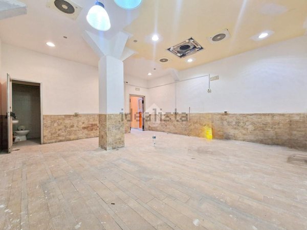 locale di sgombero in vendita a Palermo in zona Chiavelli