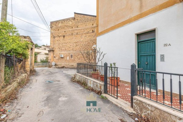 appartamento in vendita a Palermo in zona Oreto