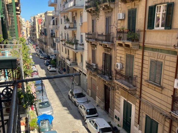appartamento in vendita a Palermo in zona Zisa