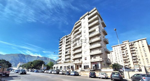 appartamento in vendita a Palermo in zona Villagrazia/Falsomiele