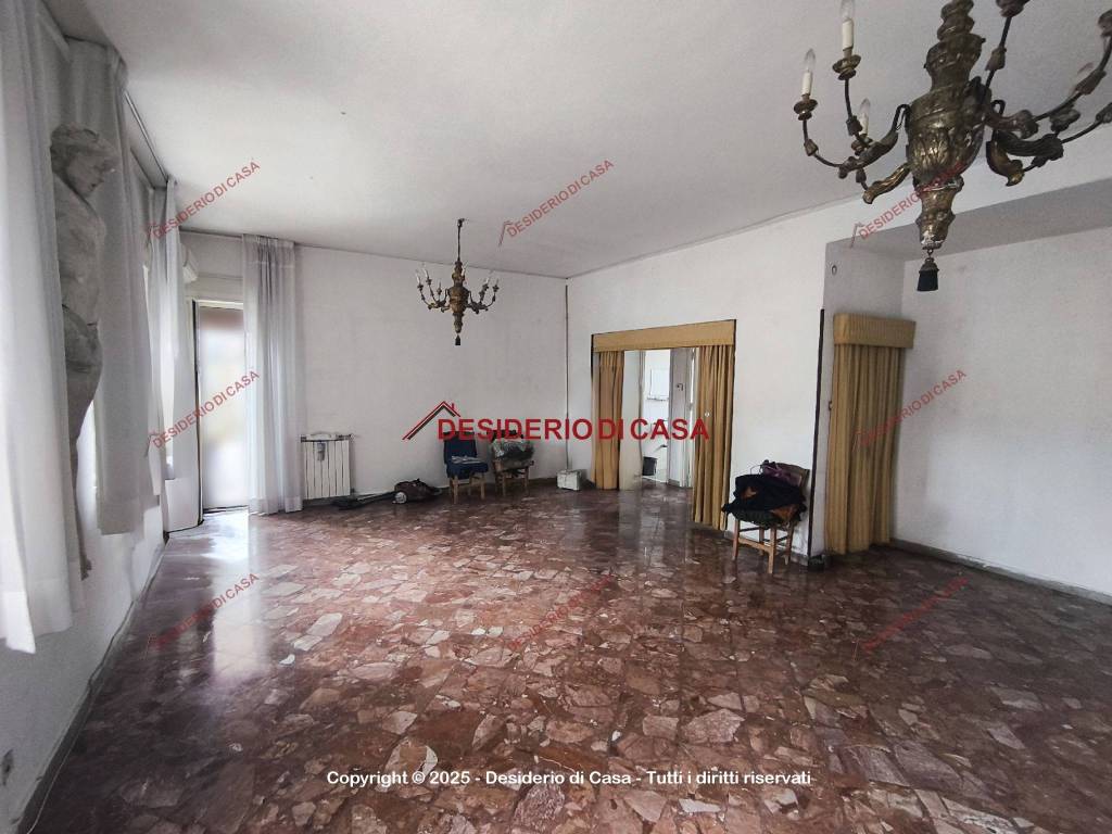 appartamento in vendita a Palermo in zona Uditore