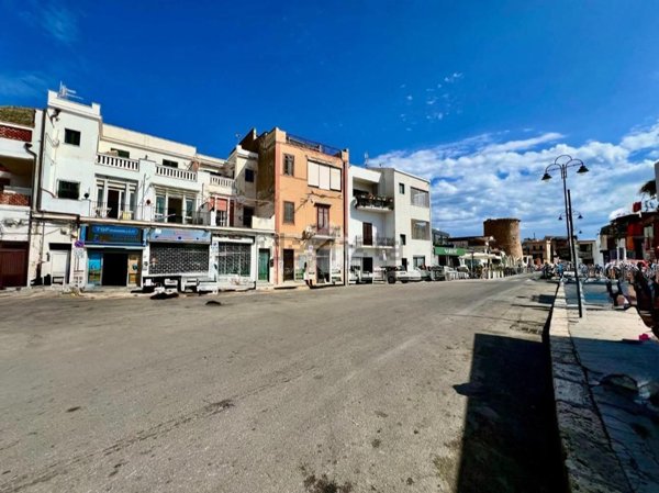 appartamento in vendita a Palermo in zona Mondello