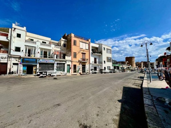 appartamento in vendita a Palermo in zona Mondello