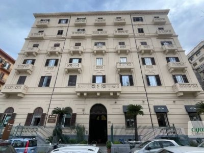 ufficio in vendita a Palermo in zona Libertà