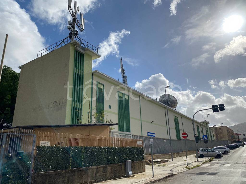 intera palazzina in vendita a Palermo in zona Borgo Nuovo