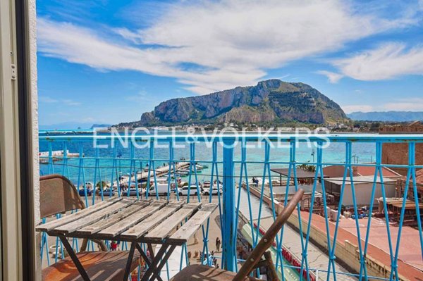 appartamento in vendita a Palermo in zona Mondello