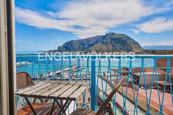 appartamento in vendita a Palermo in zona Mondello