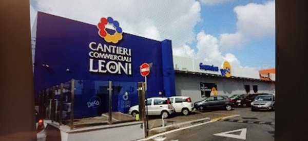 capannone in vendita a Palermo in zona Mezzomonreale