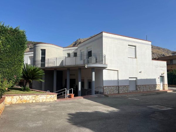 casa indipendente in vendita a Palermo in zona Borgo Nuovo