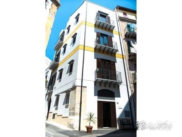 appartamento in vendita a Palermo in zona Centro storico