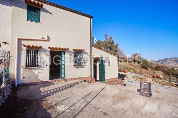 casa indipendente in vendita a Palermo in zona Cruillas