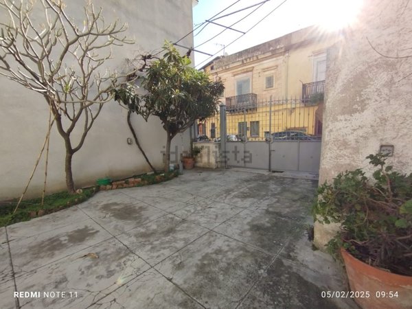 casa indipendente in vendita a Palermo in zona Mezzomonreale