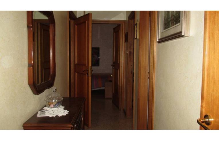 intera palazzina in vendita a Palermo in zona Borgo Nuovo