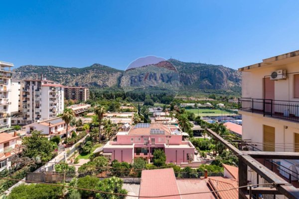 appartamento in vendita a Palermo in zona San Lorenzo