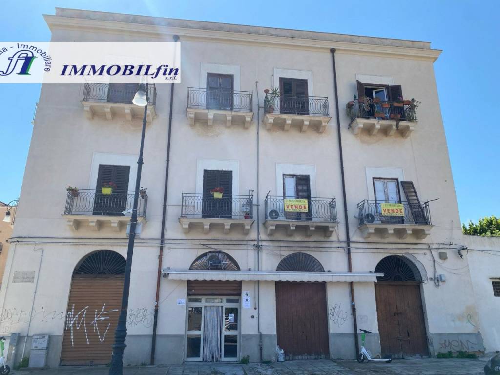 appartamento in vendita a Palermo in zona Centro storico