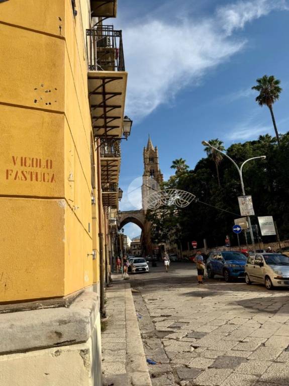 appartamento in vendita a Palermo in zona Centro storico