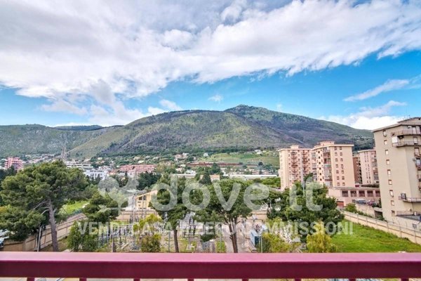 appartamento in vendita a Palermo in zona Tommaso Natale