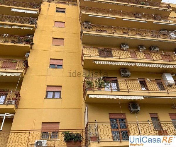 appartamento in vendita a Palermo in zona Zisa