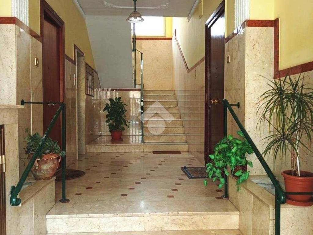 appartamento in vendita a Palermo in zona Montegrappa / Santa Rosalia
