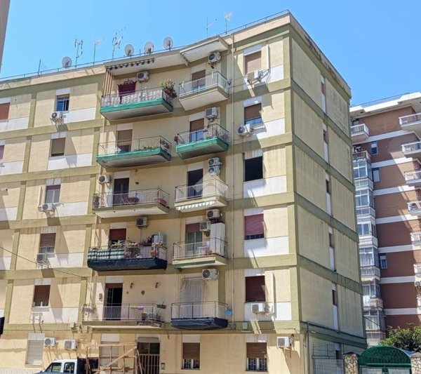 appartamento in vendita a Palermo in zona Montegrappa / Santa Rosalia