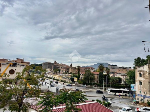appartamento in vendita a Palermo in zona Montegrappa / Santa Rosalia