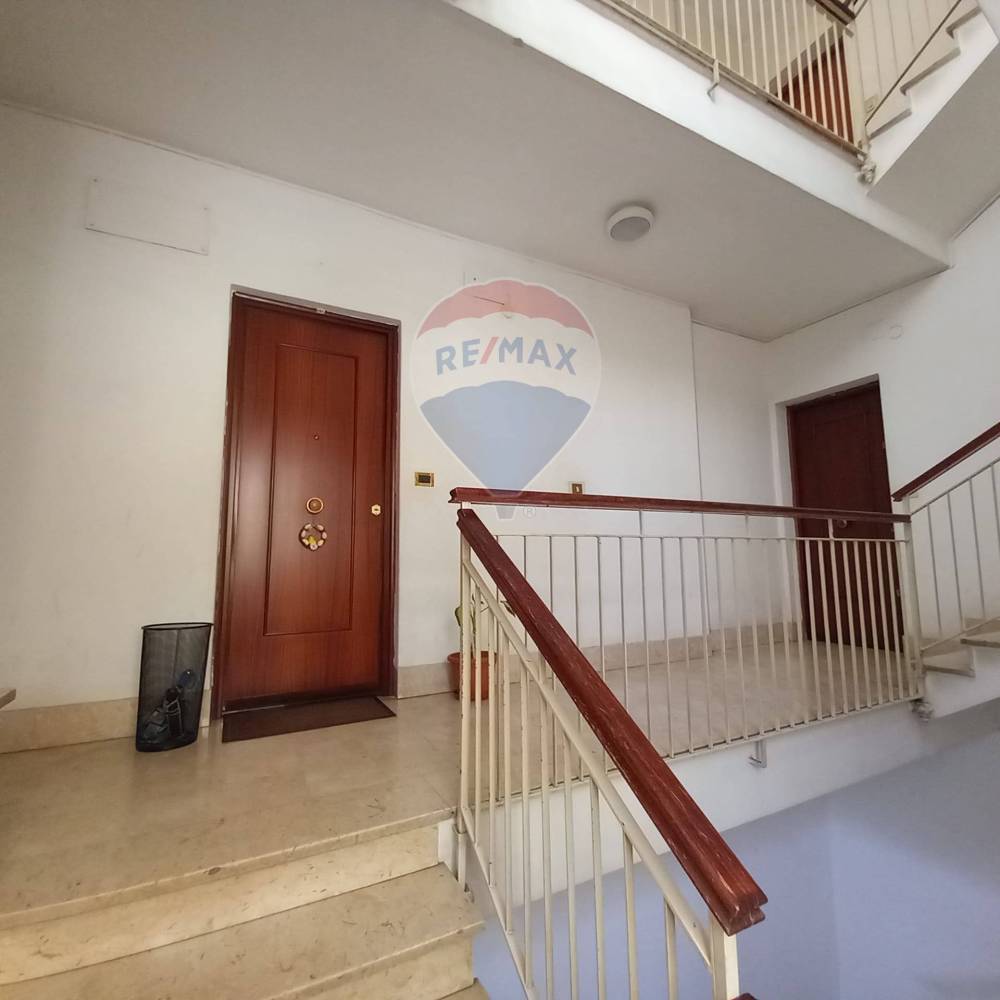 appartamento in vendita a Palermo in zona Malaspina/Palagonia