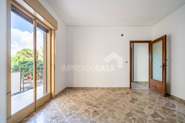 appartamento in vendita a Palermo in zona Montegrappa / Santa Rosalia