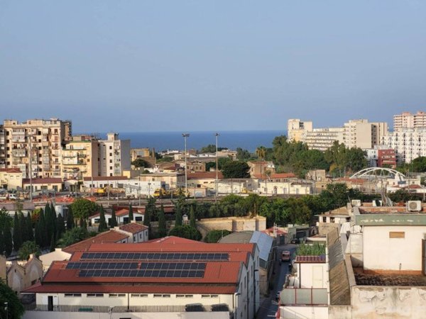appartamento in vendita a Palermo in zona Oreto